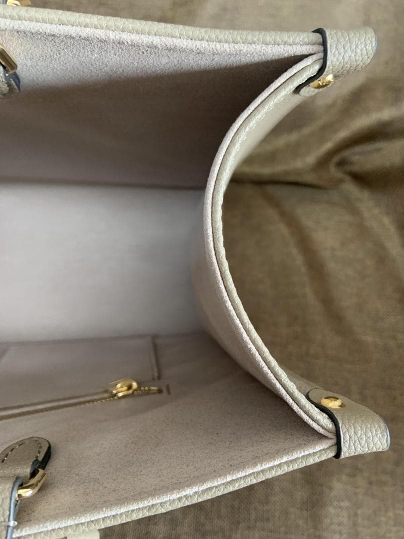 LOUIS VUITTONオンザゴーMM アンプラント トゥルトレール×クレーム