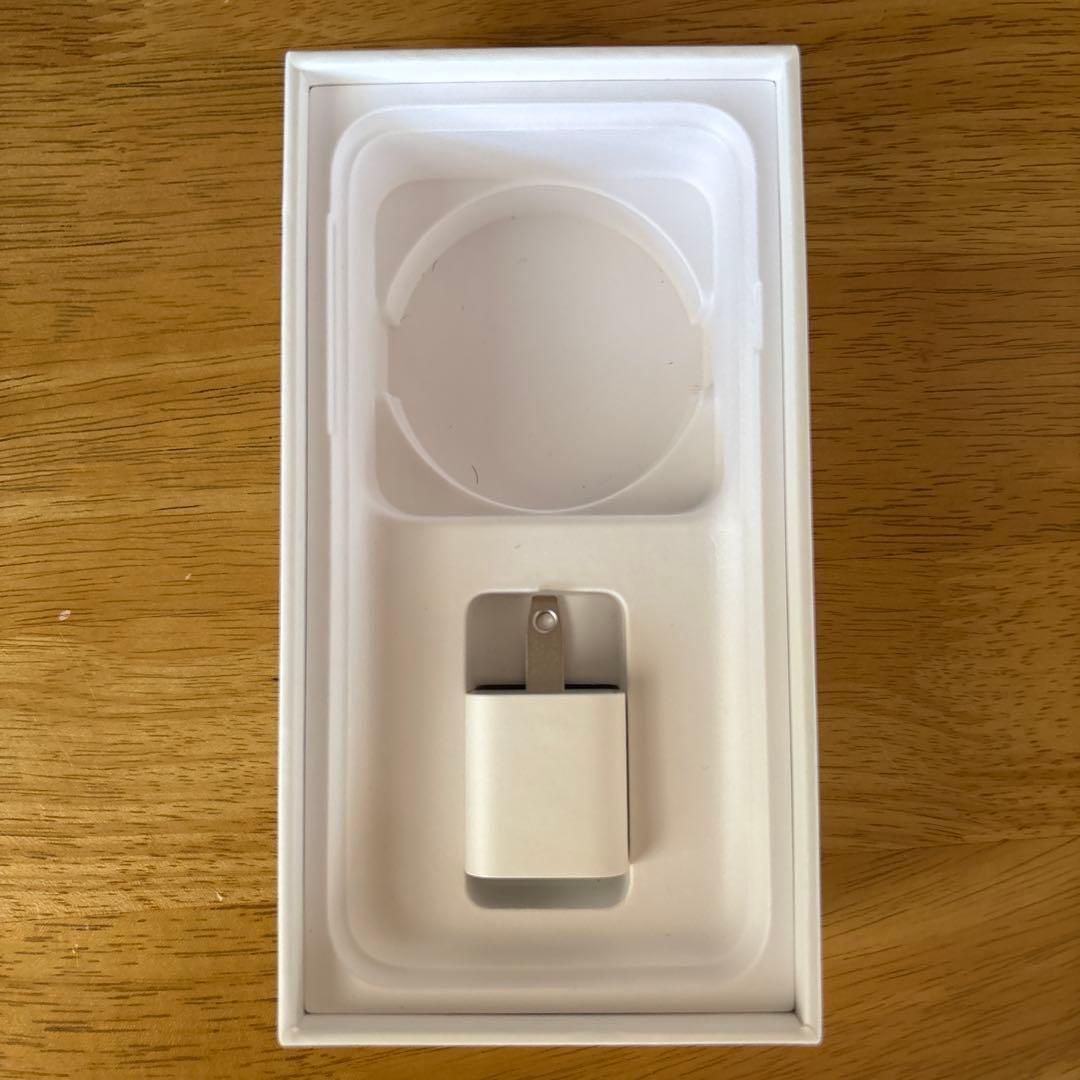 iPhone SE 、128GB