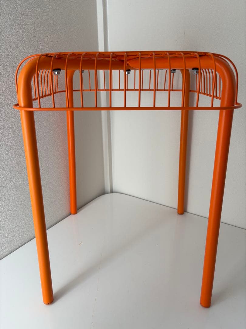 ♪IKEA VÄSTERÖN オレンジ スツール♪
