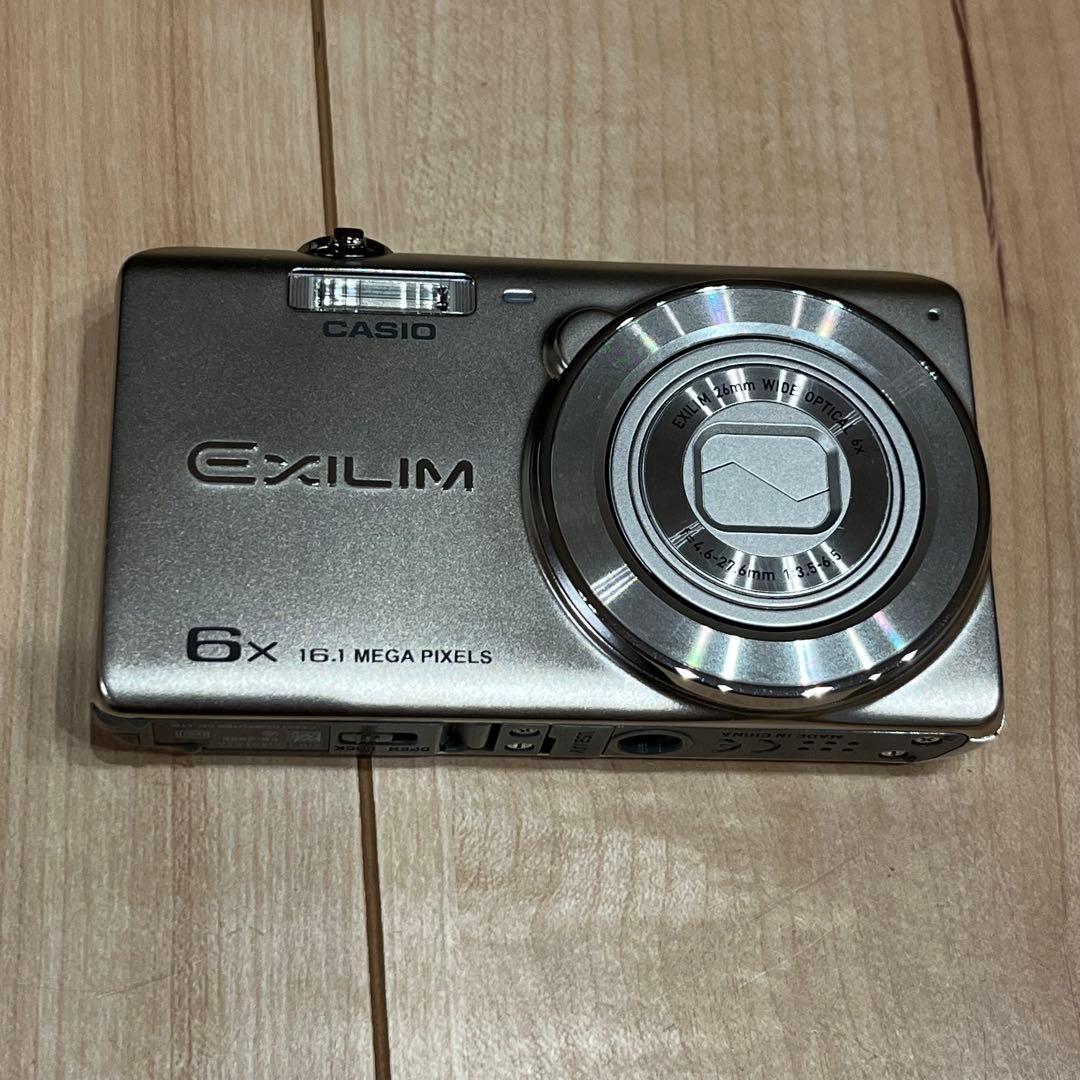 《送料込》CASIO EXILIM EX-ZS25 デジタルカメラ　充電器付