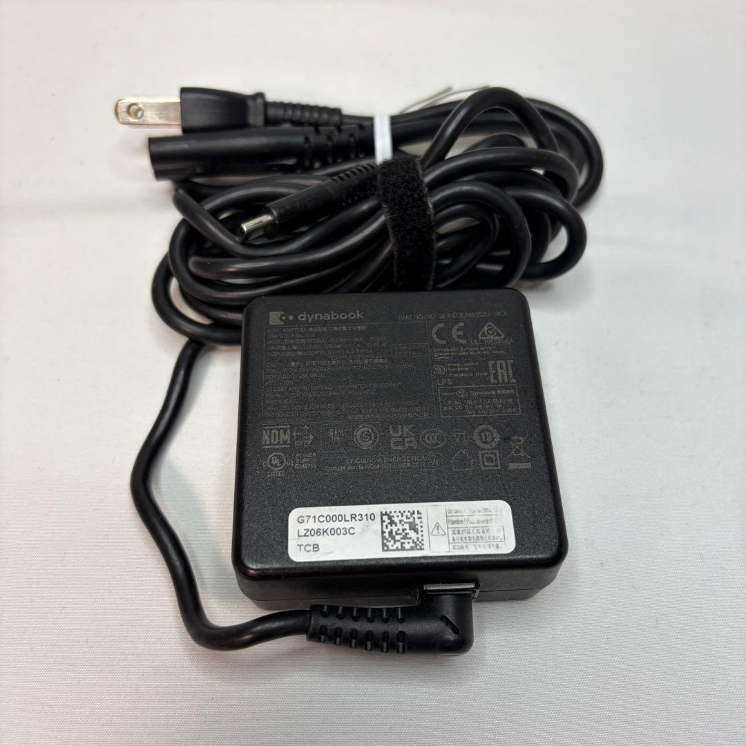 準美品 dynabook G83 第11世代 i5 8GB 13.3型 フルHD