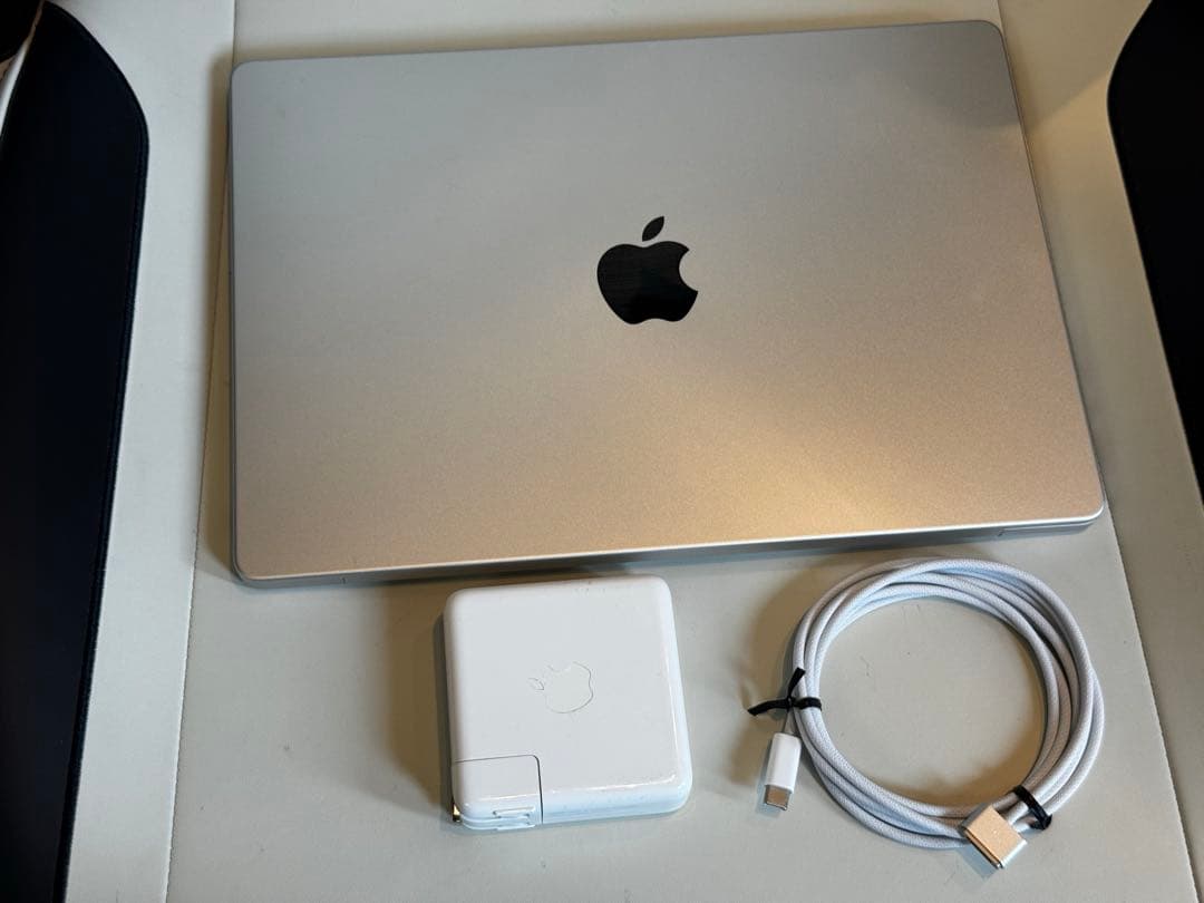 MacBook本体 Apple MacBook Pro 14 M3 Pro 36GB US