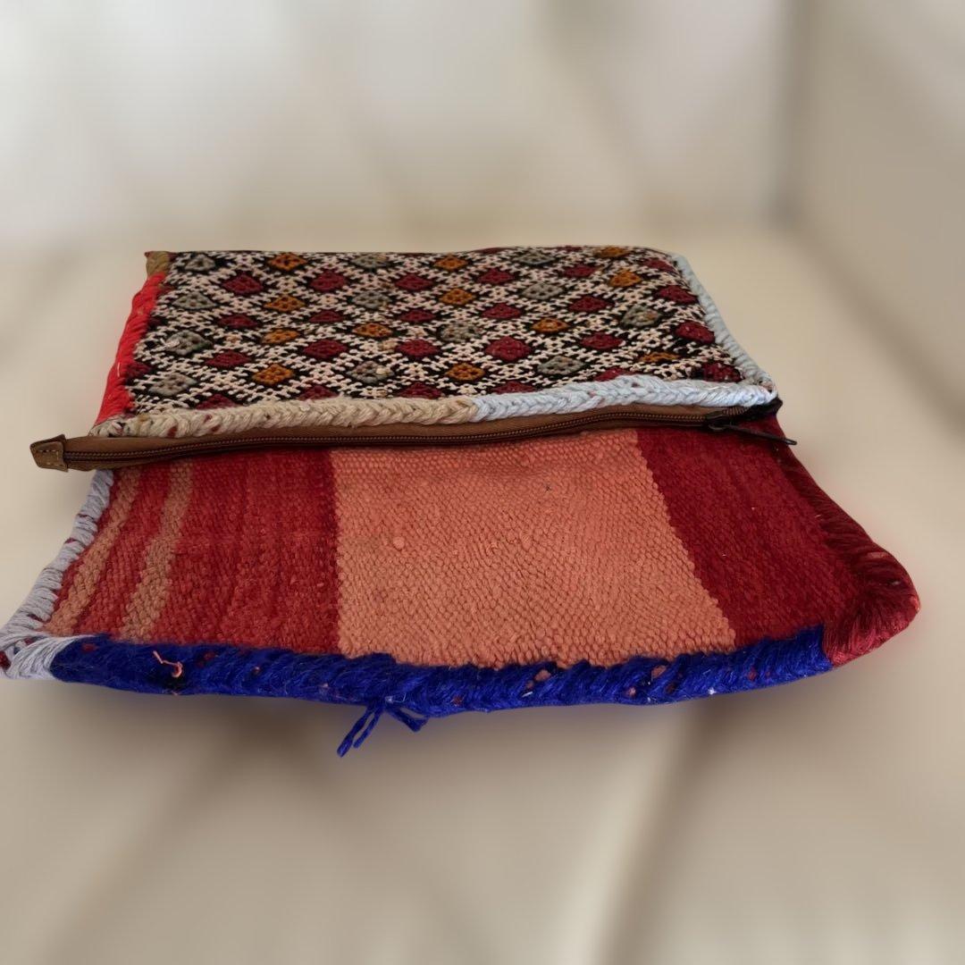 モロッコ　ハンドメイド　クラッチバック