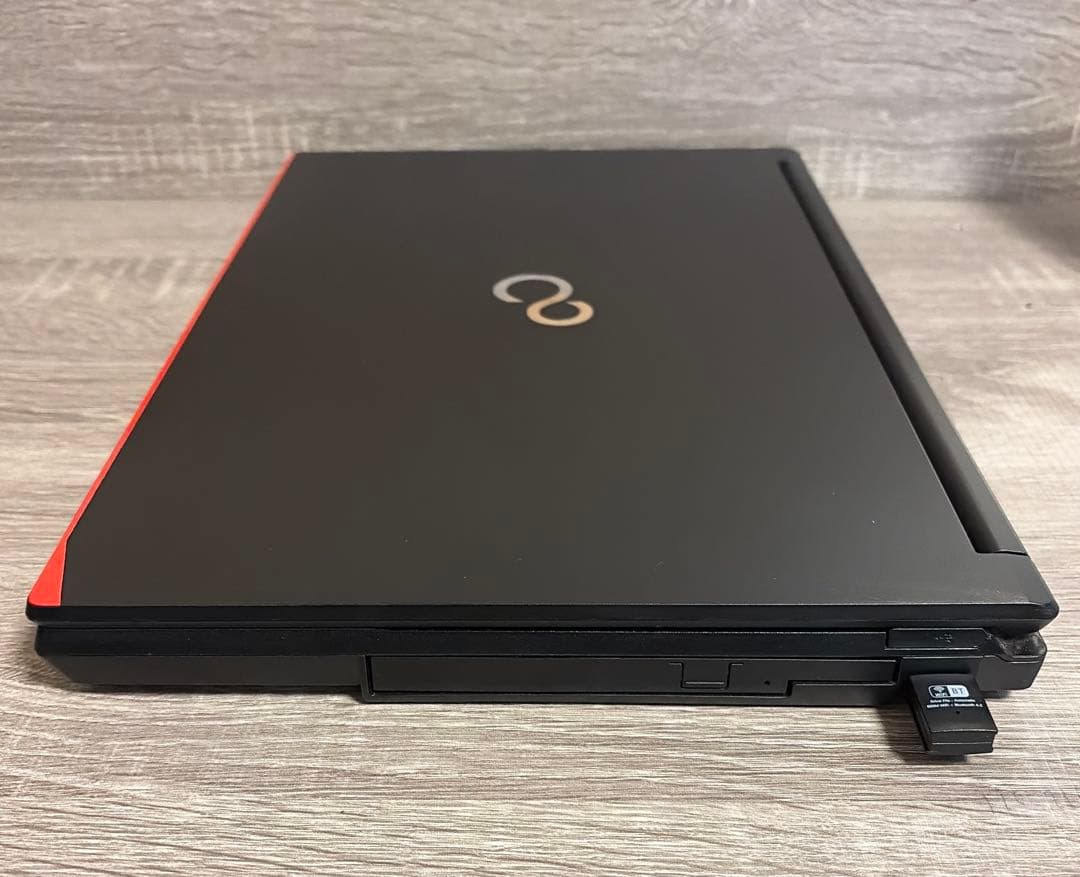 Window11Pro 15.6型 RAM 4GB SSD 128HB マウス付