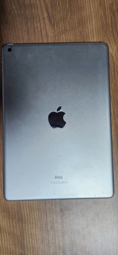 Apple iPad 第8世代10.2インチ Wi-Fiモデル ホワイト