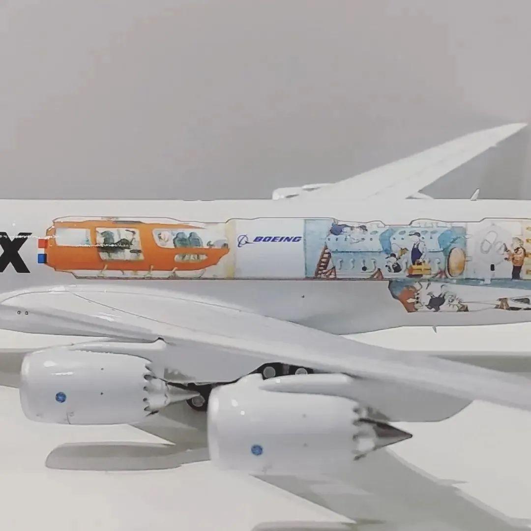 cargo LUX 特別塗装機 B747-8F