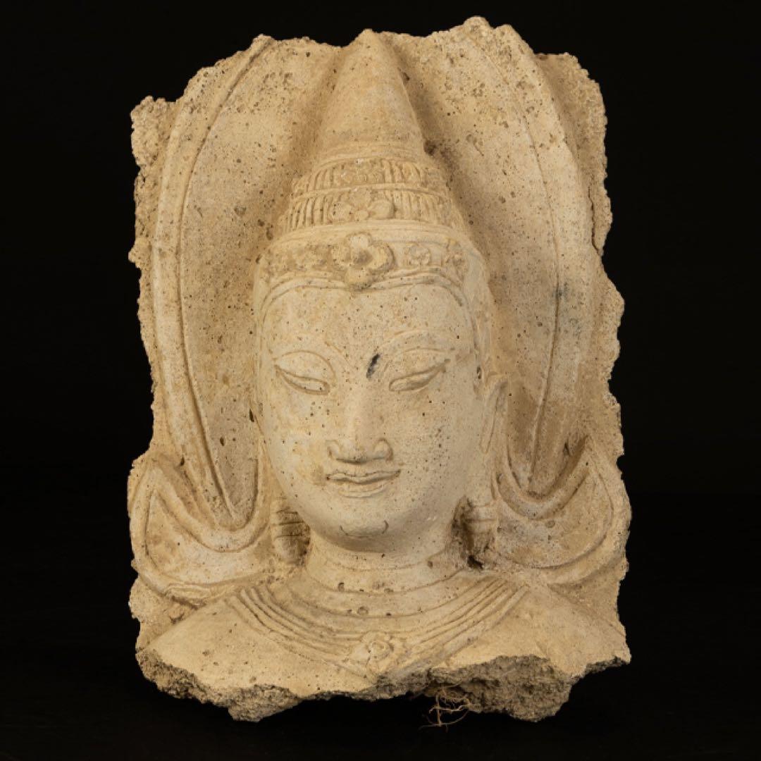 ガンダーラ　チベット　インド　中国　石彫　仏像　石仏