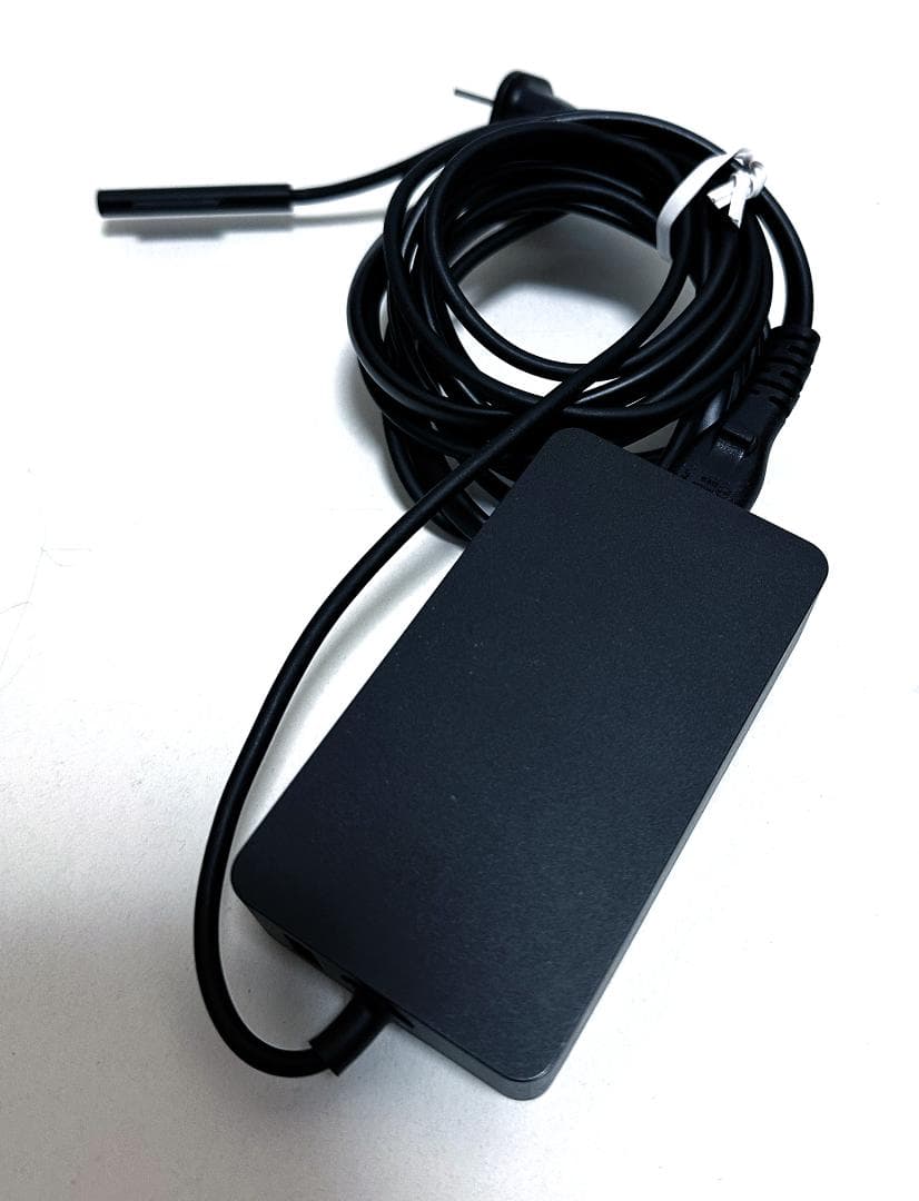 Microsoft Surface Pro5 i5 メモリ8G SSD256GB