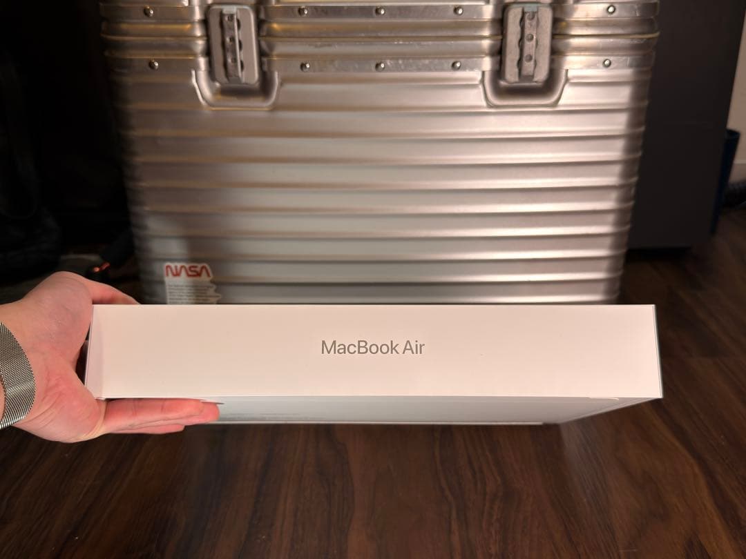【先着順セール！】新品未開封 MacBook Air M4 13インチ 256