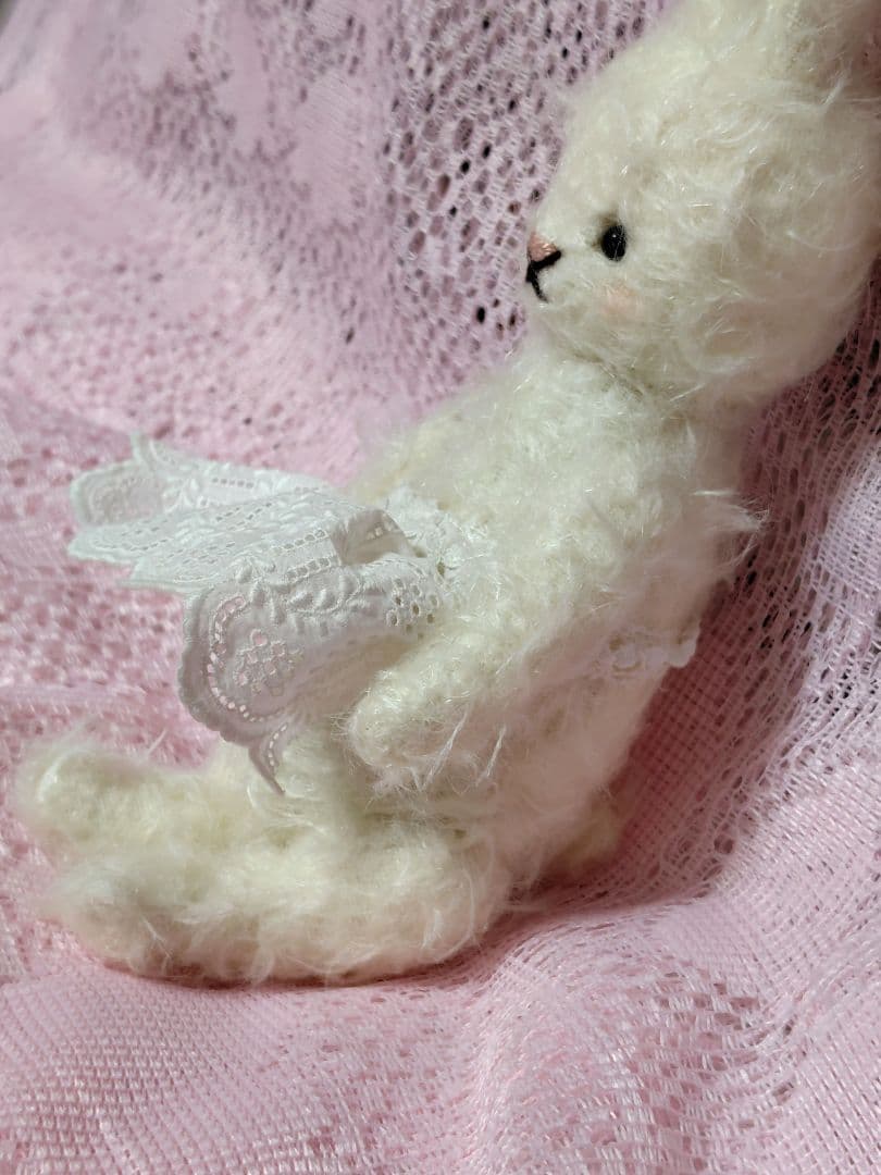 ホワイトうさぎ　ハンドメイド
