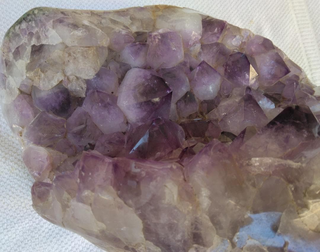 アメジスト クラスター 原石　誕生石　魔除け　金運　鑑賞石　台付 パワーストン