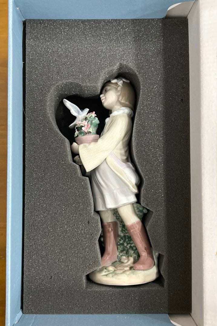 リヤドロ　モーニングメロディー　#8362　フィギュリン　陶器　イラスト・箱付き