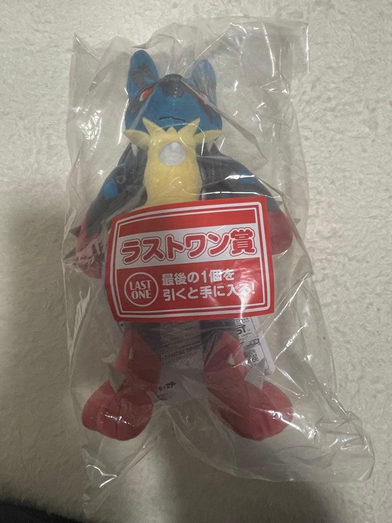 一番くじ ポケモン　メガシンカ　リザードン ルカリオ