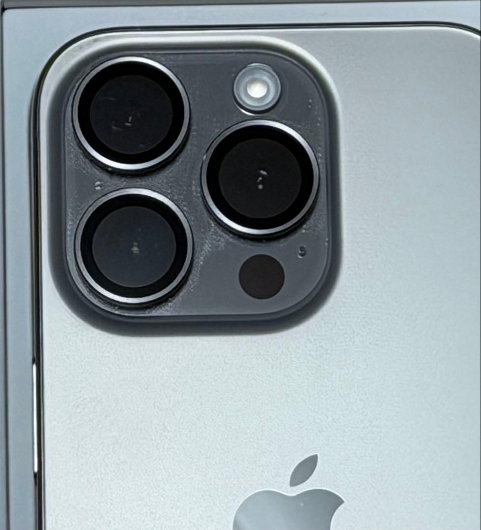 Apple iPhone 15 Pro 128gb 美品