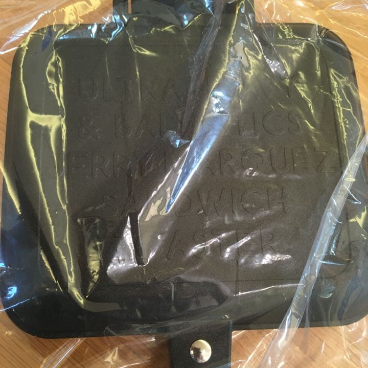 未使用　バリスティクス ホットサンドメーカー＆ケース トム&ジェリー　キャンプ