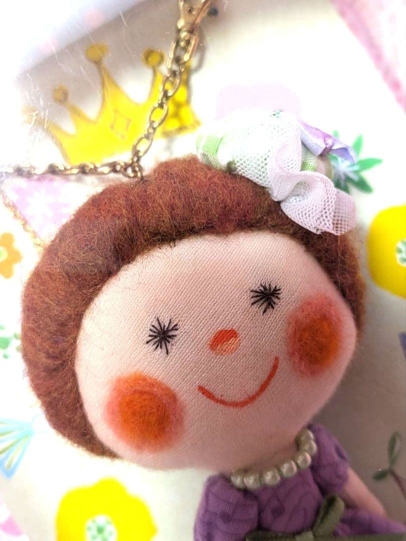 新品・未使用 Bruno(ブルーノ) プロの ハンドメイド お人形 チャーム