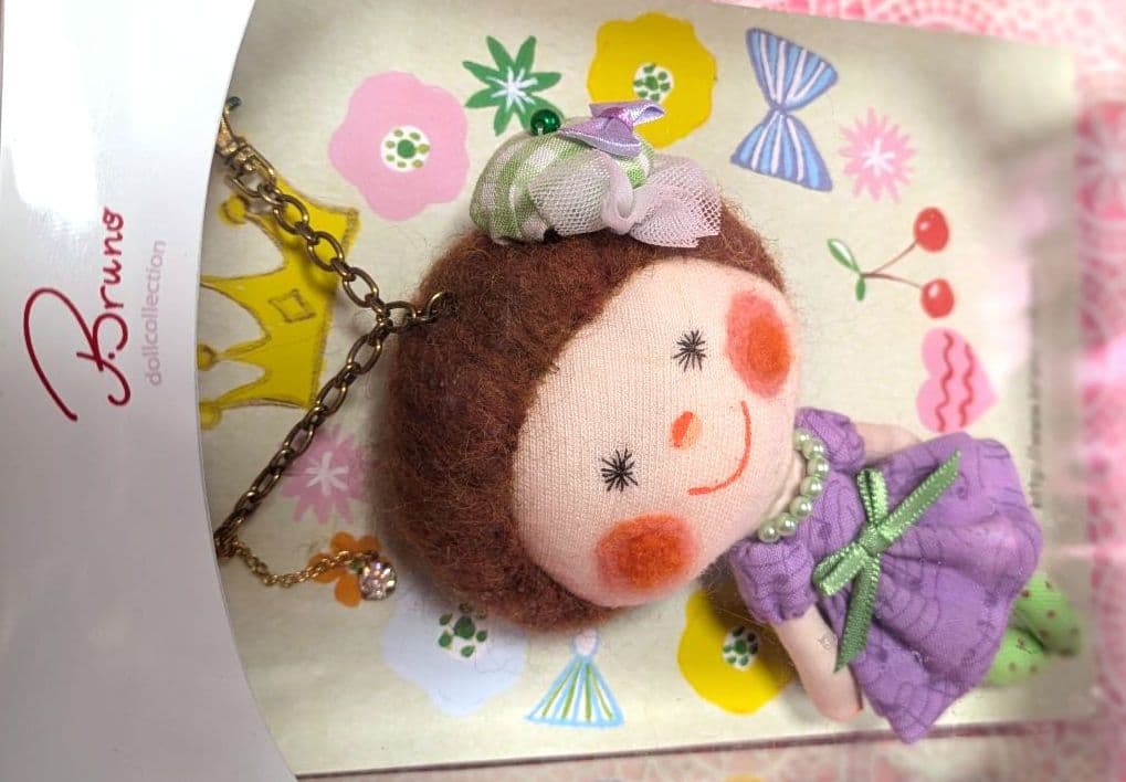 新品・未使用 Bruno(ブルーノ) プロの ハンドメイド お人形 チャーム