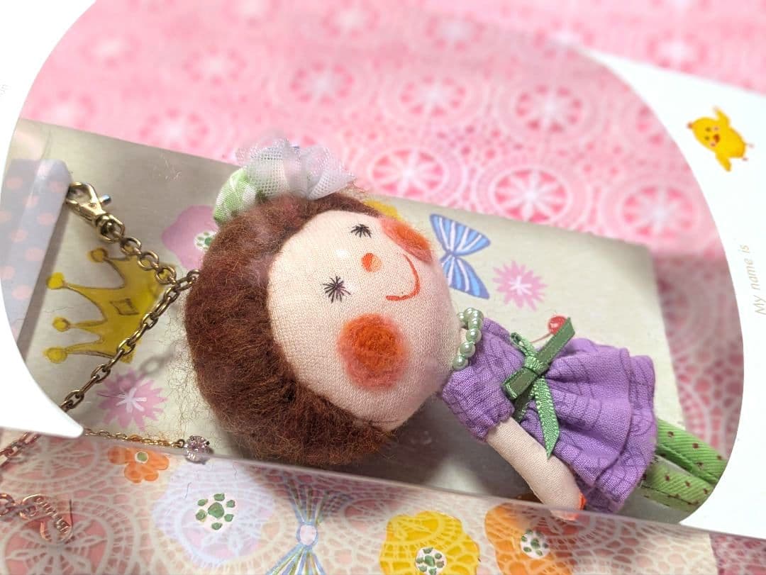 新品・未使用 Bruno(ブルーノ) プロの ハンドメイド お人形 チャーム