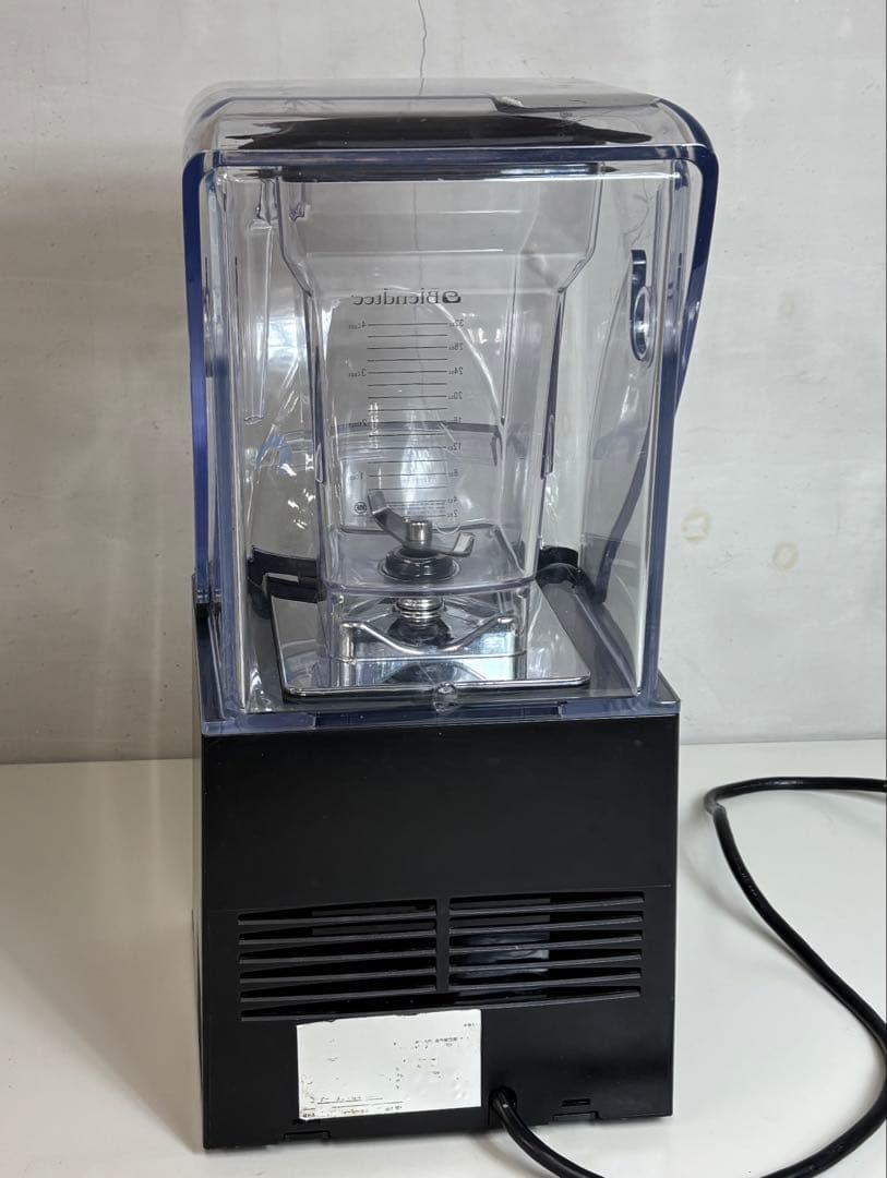 ブレンテック Qシリーズ ICB3 業務用 スムージーブレンダー 容器②