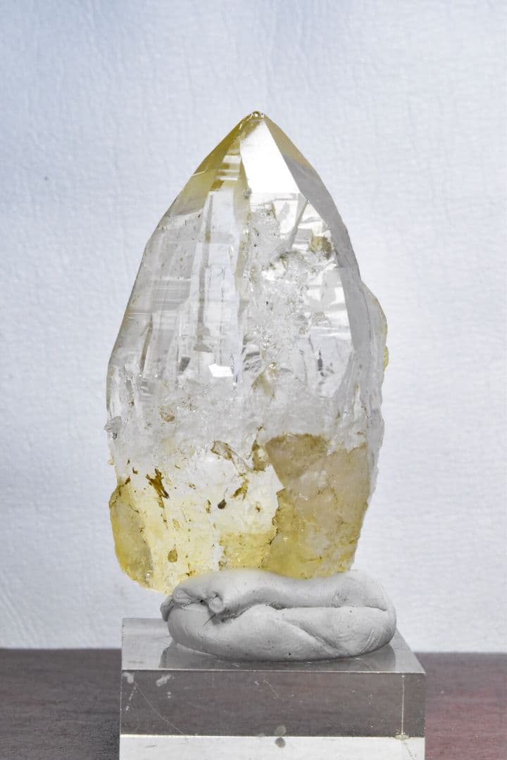 パキスタン スカルドゥ産 ライトゴールデンヒーラーポイント