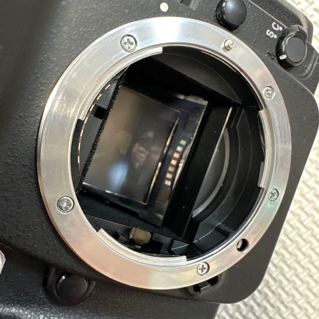 フィルムカメラ Nikon F80D / AF Nilkkor 28-80mm