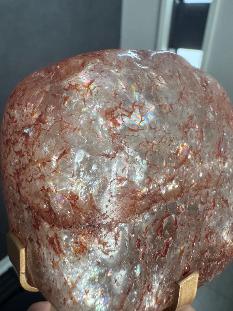 溢れる虹　ノンポリッシュ ファイヤークォーツ（ブラジル産／専用スタンド付き）