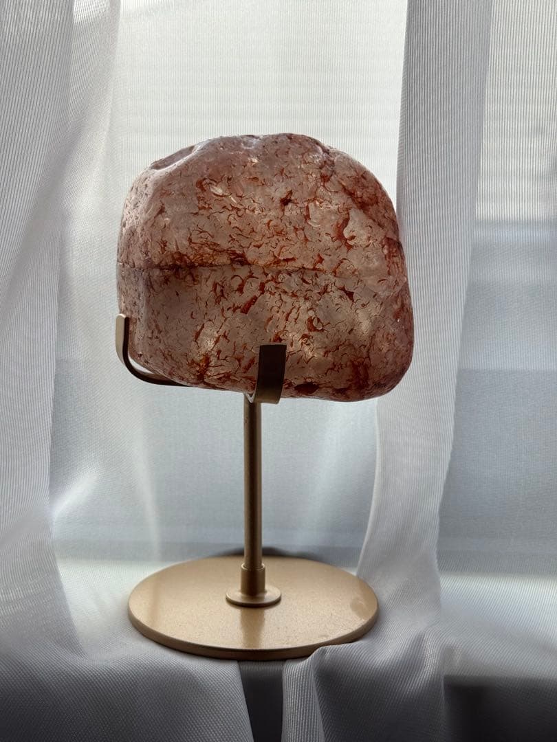 溢れる虹　ノンポリッシュ ファイヤークォーツ（ブラジル産／専用スタンド付き）