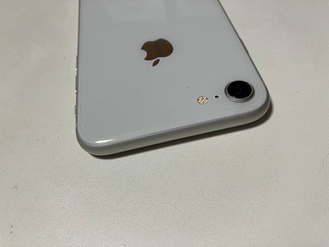 Apple iPhone 8 64G シルバー