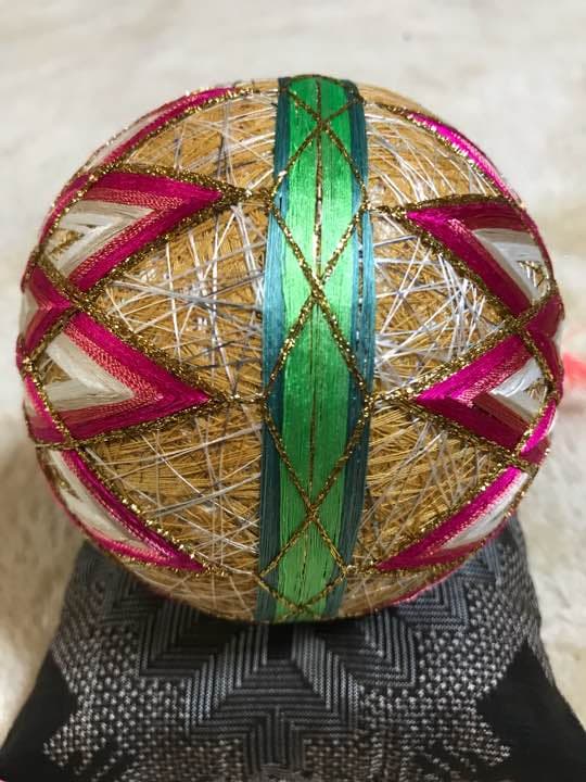 手毬 上掛け千鳥かがり