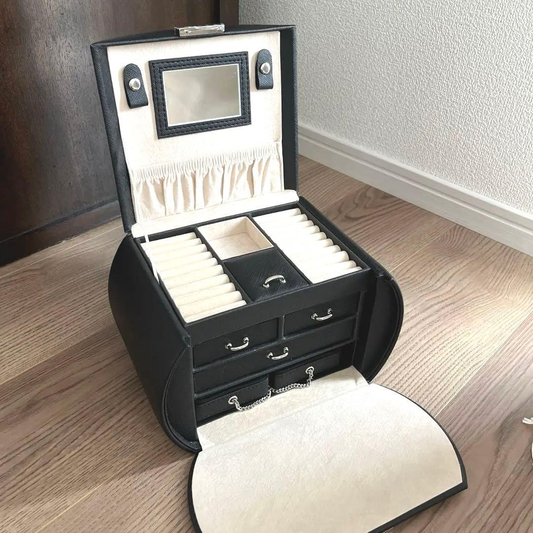 【新品未使用】おしゃれなジュエリーボックスミラー、鍵付きブラック貴金属　値下げ