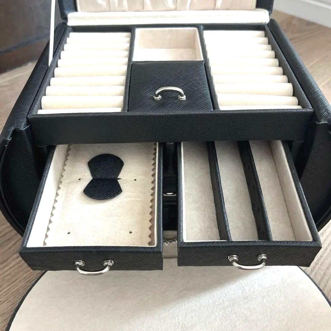 【新品未使用】おしゃれなジュエリーボックスミラー、鍵付きブラック貴金属　値下げ