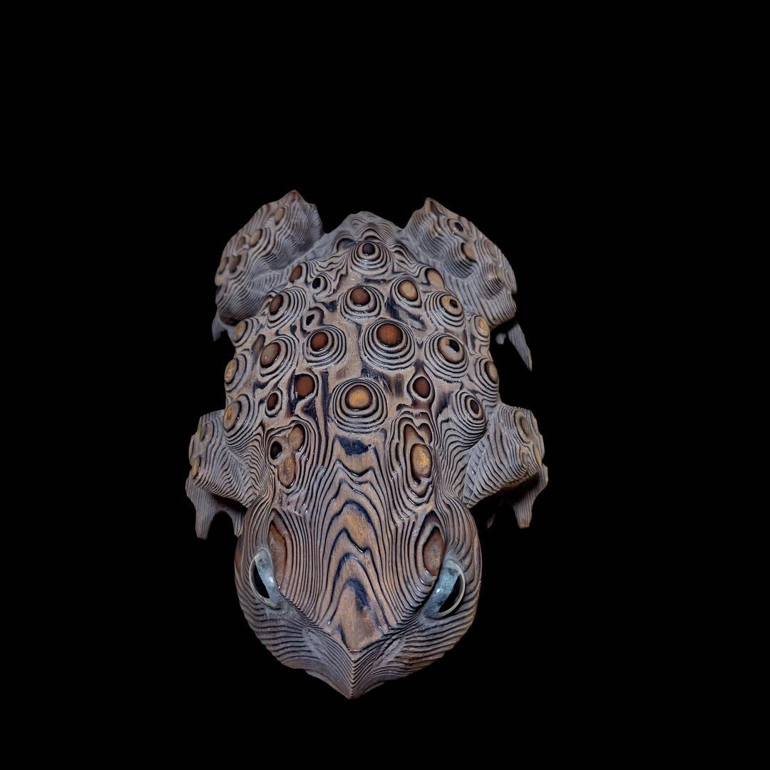 カエル　木彫り　彫刻　蛙の置物　ガマガエル