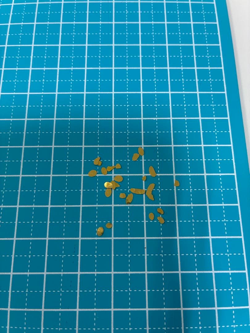 マイントピア別子 砂金取り体験 砂金26粒 銀76粒 人工ダイヤモンド5粒