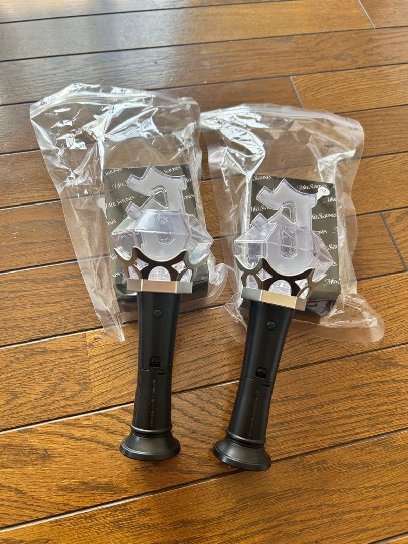 SixTONES ペンライト2本