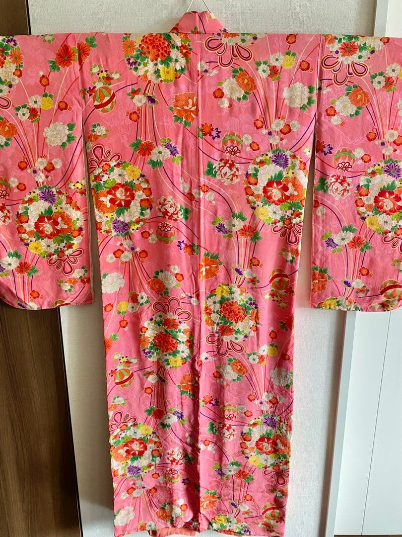 アンティーク子供着物　花薬玉　四つ身　華やか　お正月　七五三　お雛祭りに