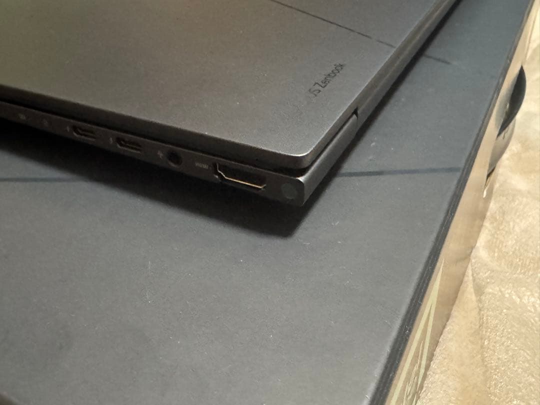 【美品・ペン付】ASUS Zenbook 14X OLED（UX3404V）