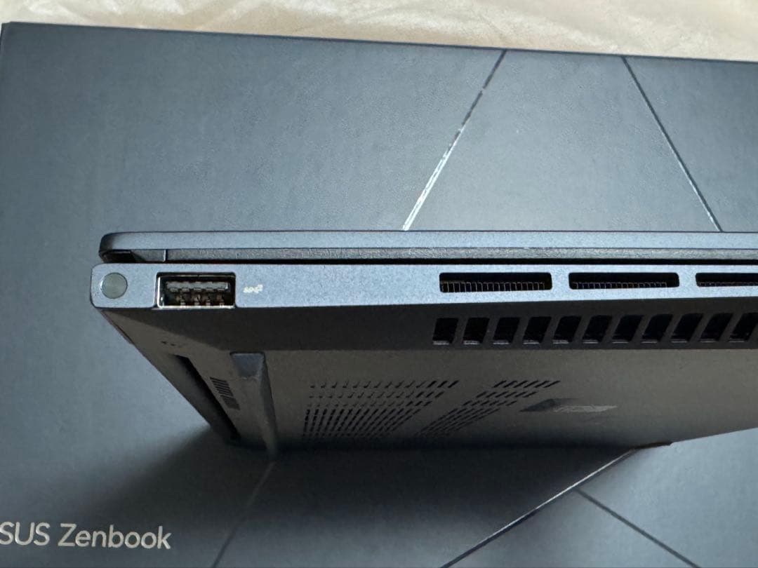 【美品・ペン付】ASUS Zenbook 14X OLED（UX3404V）