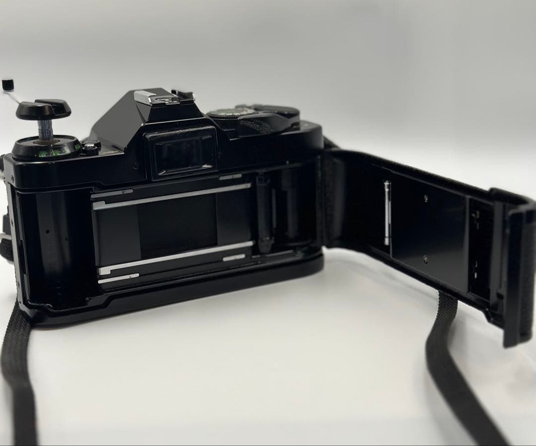 Canon AE-1 一眼レフカメラ 35mmフィルム【ジャンク】