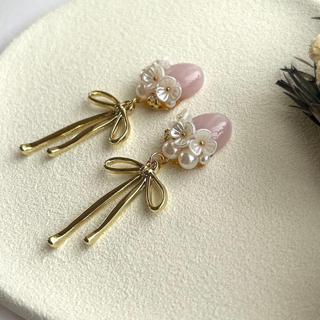 No.374 ハンドメイド　レジンフラワーカボション　リボンピアス　イヤリング