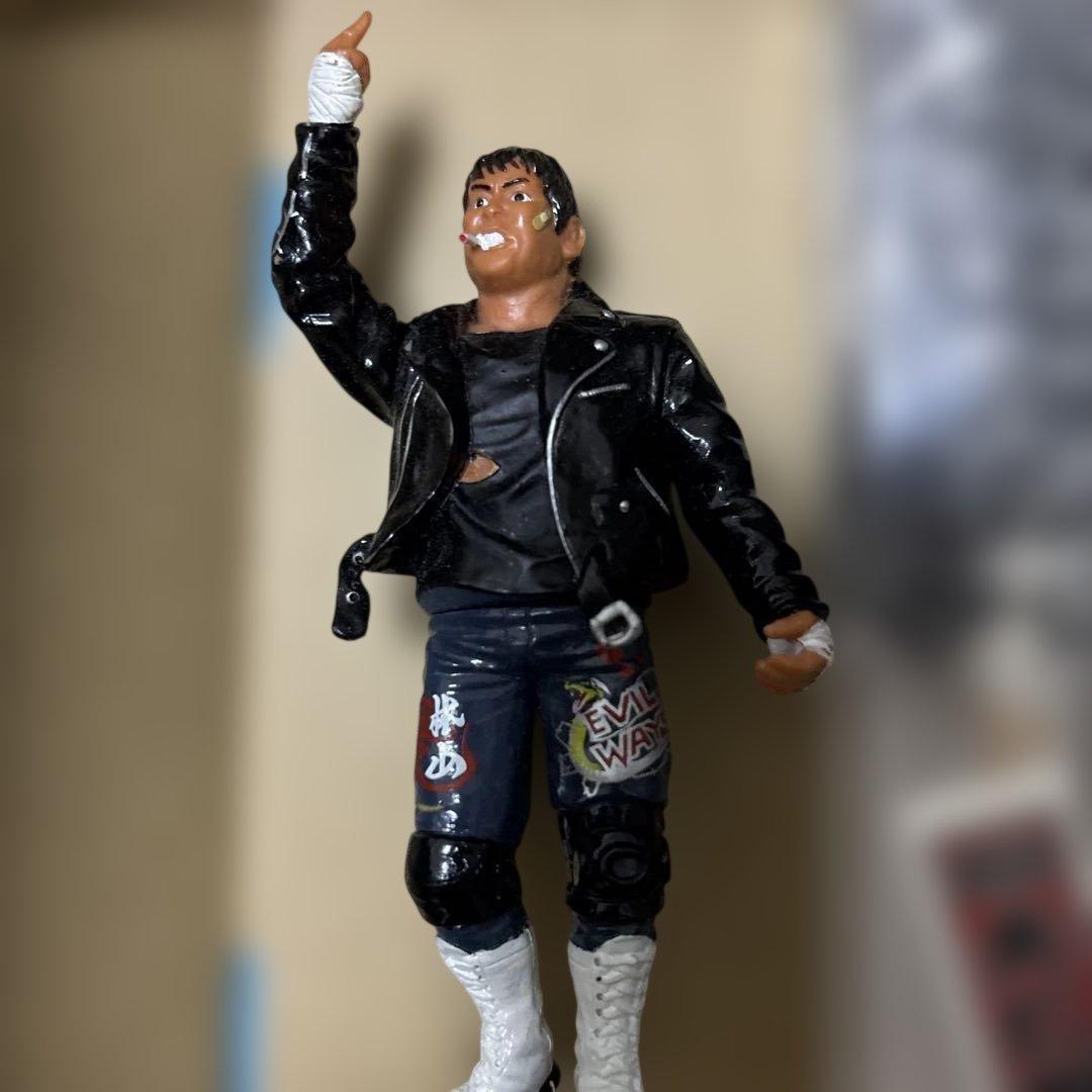 邪道　大仁田厚　フィギュア2体　ミニチュア有刺鉄線バット　セット