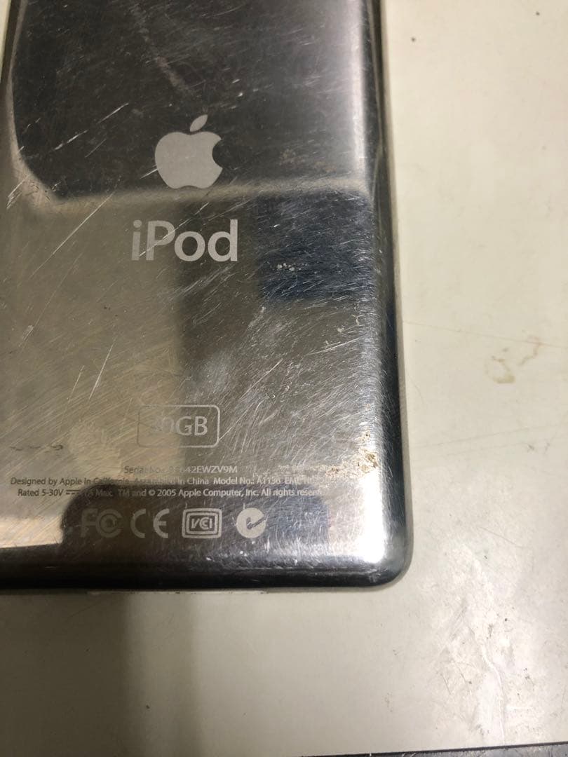 Apple iPod 30GB A1136 ジャンク