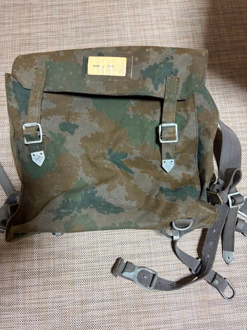 迷彩キャンバスバックパック