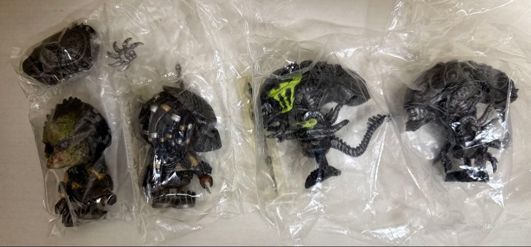 【4種セット】おまけ有りALIENSvsPREDATOR MINICOSBABY