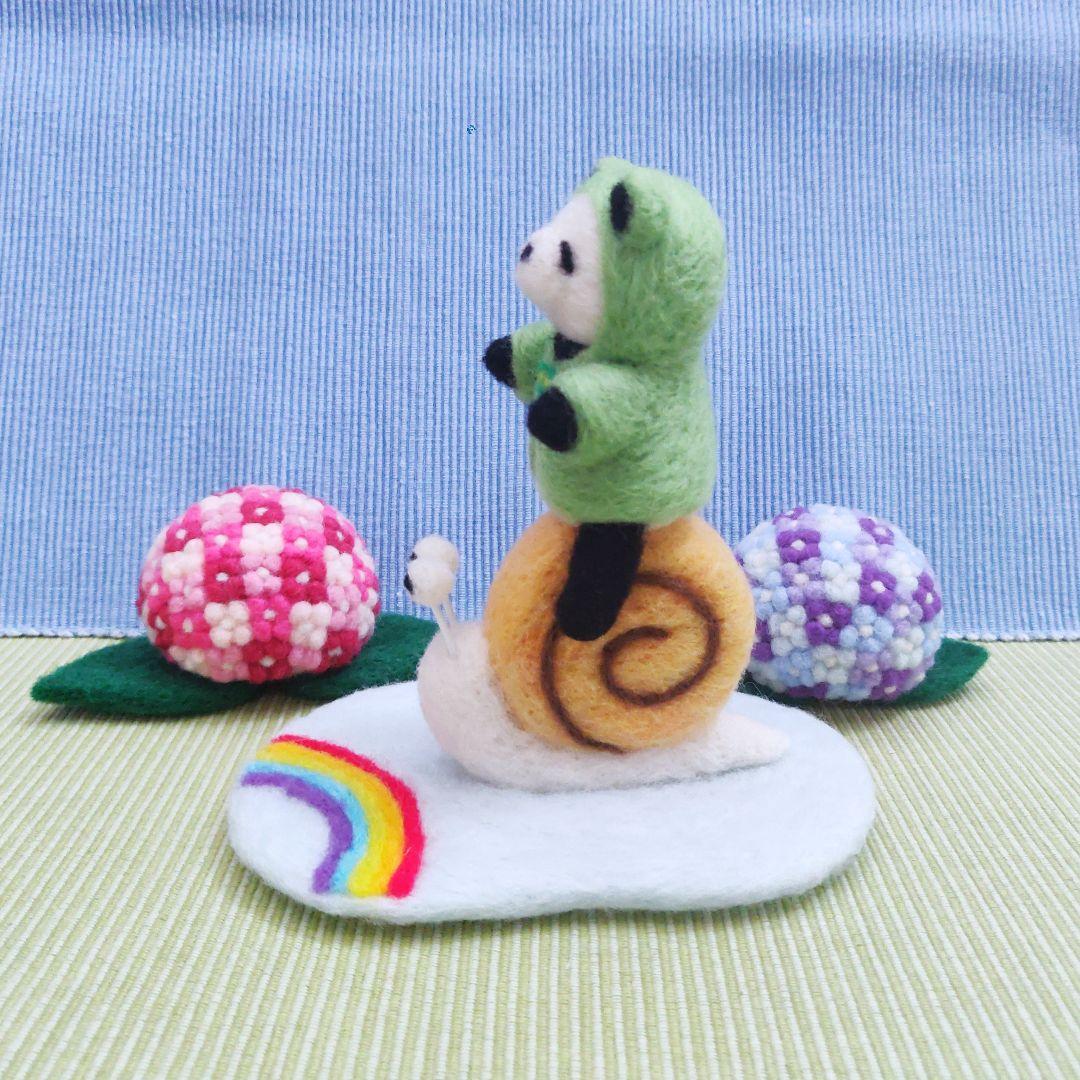 羊毛フェルト 作品 パンダちゃんとでんでんタクシー