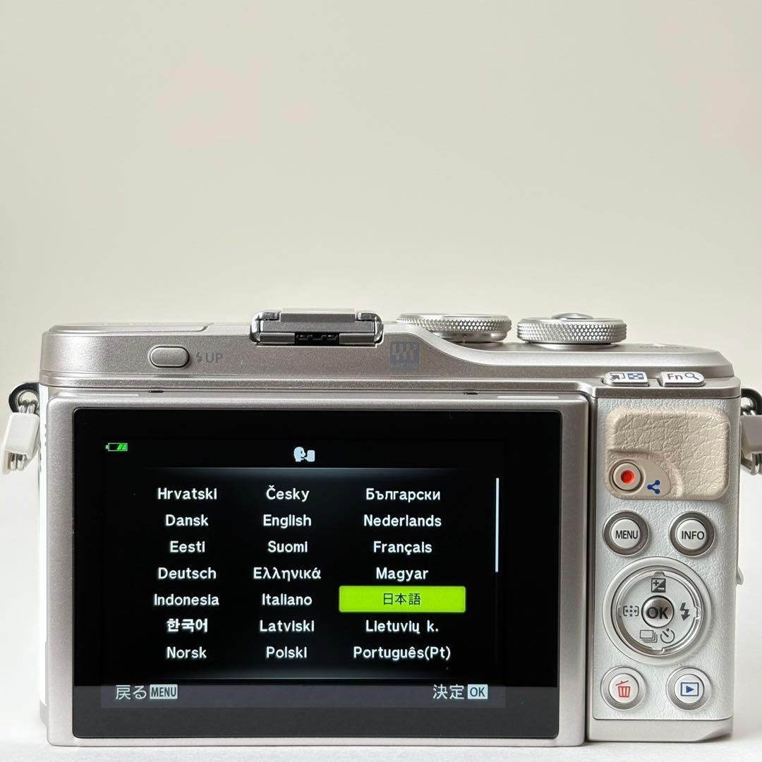 OLYMPUS PEN E-PL9 ダブルズームキット　784