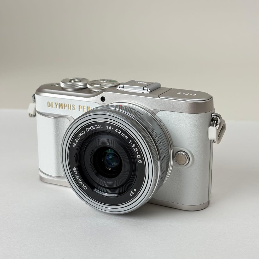 OLYMPUS PEN E-PL9 ダブルズームキット　784