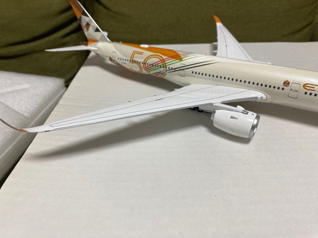 エティハド航空 Airbus A350-1000 50周年記念モデル