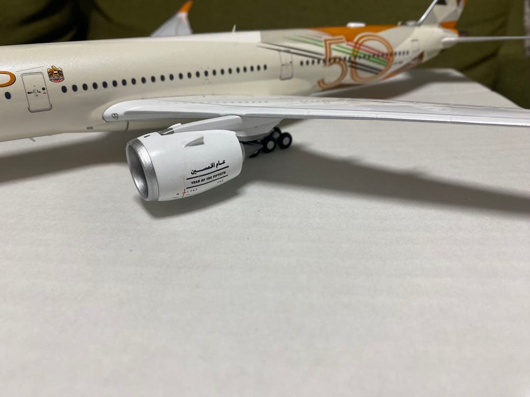 エティハド航空 Airbus A350-1000 50周年記念モデル