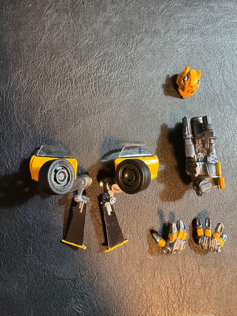 リボルテック　トランスフォーマー　バンブルビー