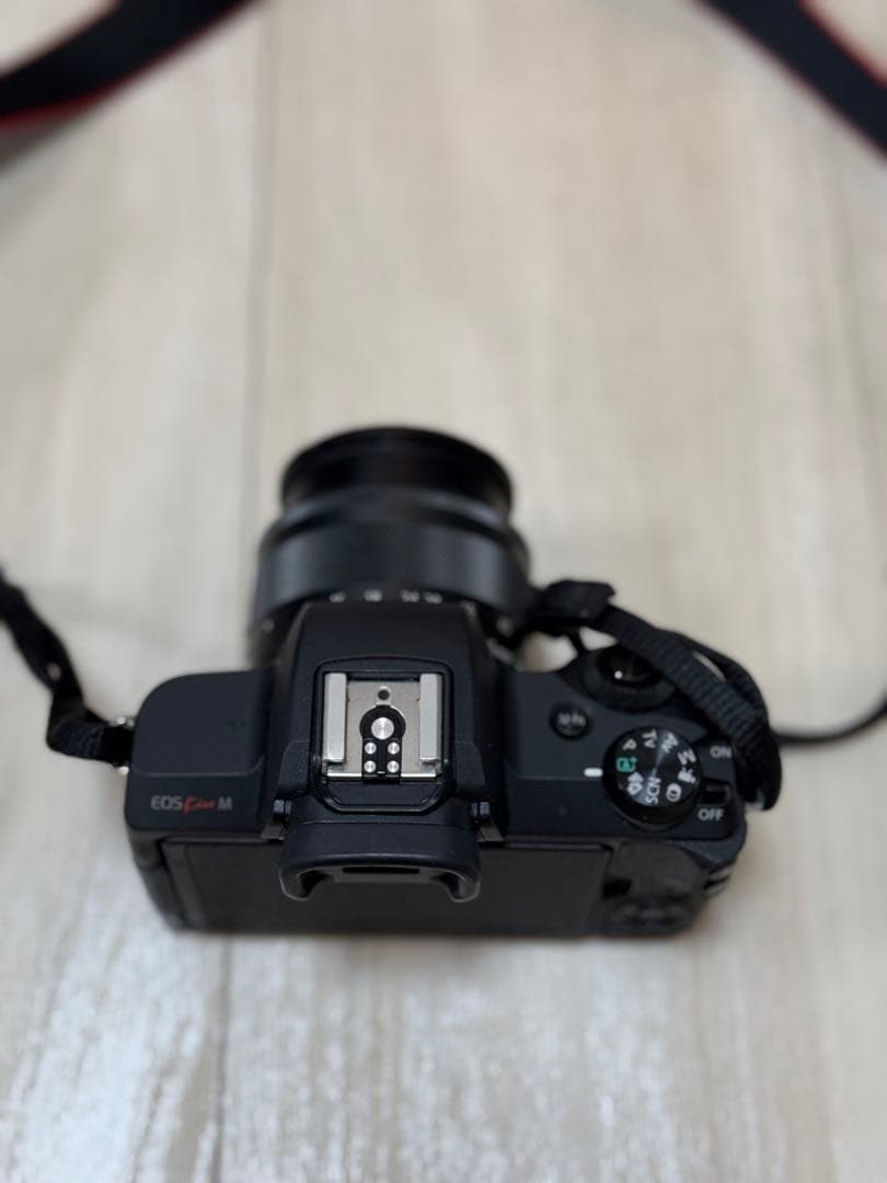 Canon EOS kiss M ミラーレス一眼カメラ